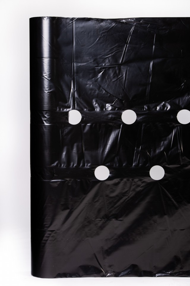 folie-mulcire-perforata-neagra